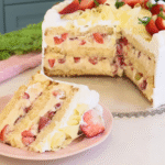 bolo gelado de Ninho com morango